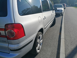 Volkswagen sharan (4 foto / 12)