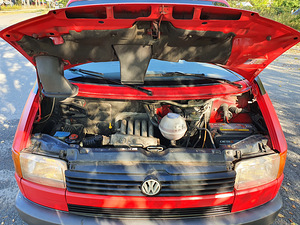 VOLKSWAGEN MULTIVAN 2.4D 57kW (6 foto / 14)