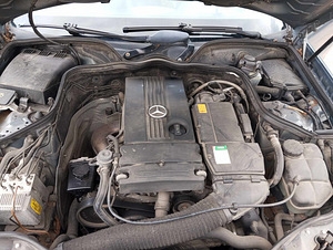 MERCEDES-BENZ E 200 KOMPRESSOR (5 foto / 7)