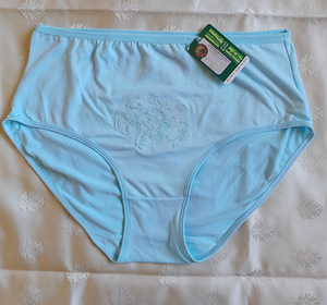 Новые трусы р. XL (2 фото из 7)