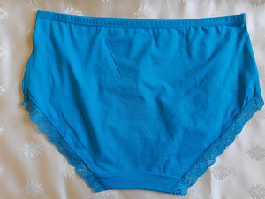 Новые трусы р. XL (2 фото из 3)