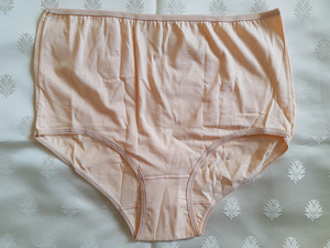 Новые 2 пары трусиков , s.XL (2 фото из 3)