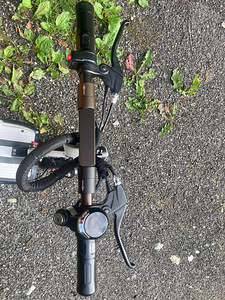 Elektriline tõukeratas Ecoscooter (3 foto / 8)