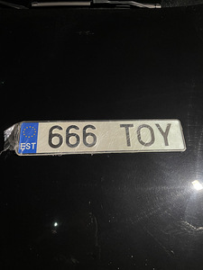 Автомобильный регистрационный знак 666TOY (1 фото из 1)