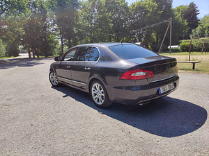 Skoda Superb 2008 (3 foto / 13)