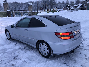 Mercedes-Benz CLC220 (3 foto / 9)