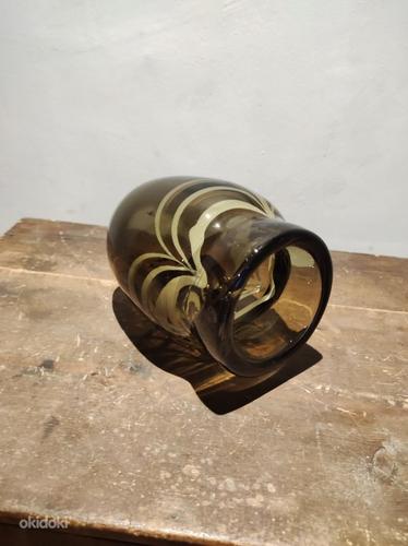Тяжелая ваза из дымчатого стекла с ниточным декором (фото #1)