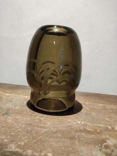 Тяжелая ваза из дымчатого стекла с ниточным декором (фото #5)
