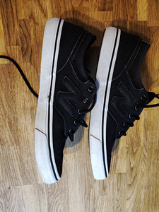 Uus hind! New Balance vabaajajalatsid / tennised (6 foto / 7)