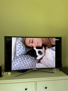 Samsung curved Smart Tv 49” (2 foto / 3)