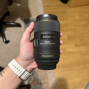 Sigma 105mm f/2.8 EX DG OS HSM Macro Canon (1 foto / 2)