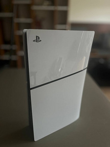 PlayStation 5 slim (2 фото из 4)