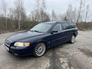 M/V Volvo V70 2.4 103kw | ATM 2005 (4 foto / 8)