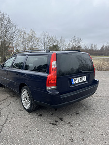 M/V Volvo V70 2.4 103kw | ATM 2005 (5 foto / 8)