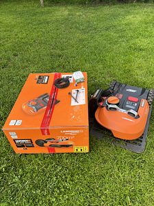 Robotniiduk Worx Landroid WR142E (1 foto / 2)