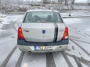 Dacia Logan (6 foto / 9)