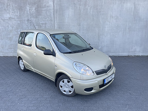 Toyota Yaris verso (2 foto / 10)
