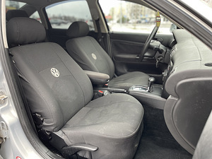 Volkswagen Passat (5 foto / 8)