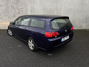 Honda Accord (2 foto / 10)