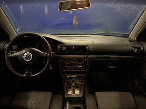 Volkswagen Passat (14 foto / 14)
