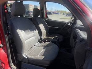 Citroen berlingo (6 фото из 9)