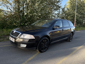 Skoda Octavia (1 фото из 9)