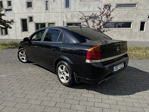 Opel Vectra (2 foto / 8)