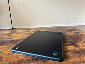 MacBook Air M2 13.6" Midnight 256GB + kehtiv garantii (8 foto / 10)