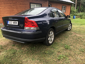 VOLVO S60 2.4 / Vahetus (4 foto / 13)