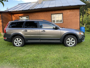 Volvo XC70 Momentum 2.4 D5 136kW (5 foto / 14)