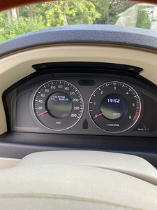 Volvo XC70 Momentum 2.4 D5 136kW (13 foto / 14)