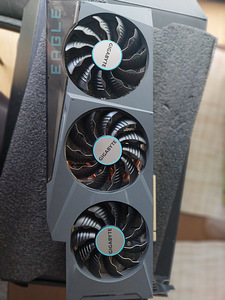 GeForce RTX™ 3080 EAGLE OC 10G (2 foto / 2)
