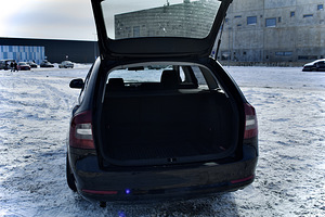 Skoda Octavia 1.2 77kW (5 foto / 10)