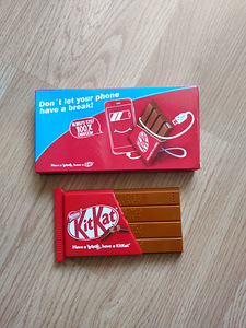Power bank KitKat (1 foto / 1)