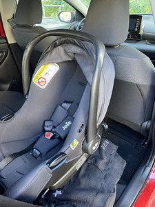 Vanker Moon Resea S + turvahäll Joei + isofix Joie (3 foto / 6)