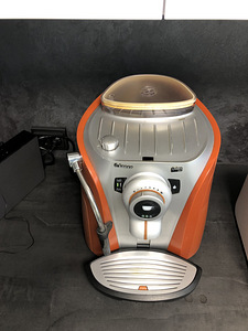 Кофемашина Saeco Odea giro go. (2 фото из 4)