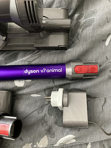 Dyson V7 animal (3 foto / 3)