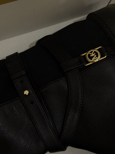 Сапоги Michael Kors (4 фото из 7)