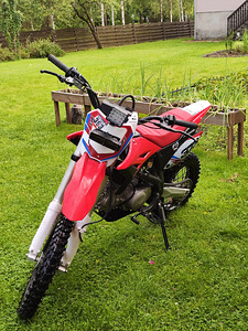 Продается Apollo RFZ140 140cc питбайк (2 фото из 5)