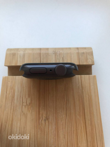 Apple Watch Series SE 40mm Space Grey Case / Midnight Band (foto #7)