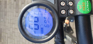 Elektritõukeratas Ultron 1wd T103 (2 foto / 7)