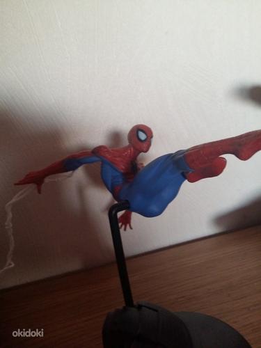 Spiderman фигурка на подставке (фото #2)