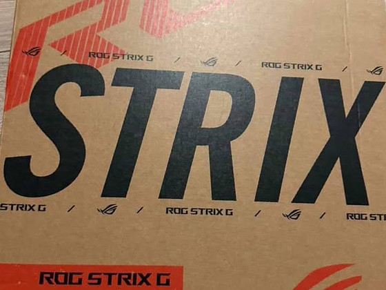 Müüa ASUS ROG Strix 18