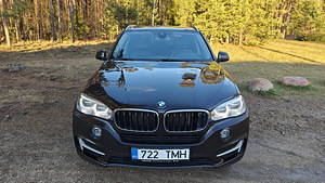BMW X5 F15 xDrive Cold Climate 3.0D 190kW (2 foto / 11)