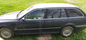 BMW 525 (3 foto / 8)