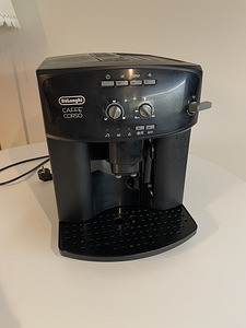 Espressomasin DeLonghi ESAM 2600 (1 foto / 2)