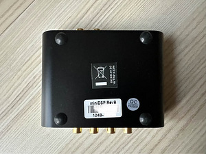 MiniDSP 2x4 rev. B signaaliprotsessor (6 foto / 9)
