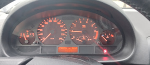 BMW 318 1.9 87kV (6 foto / 8)