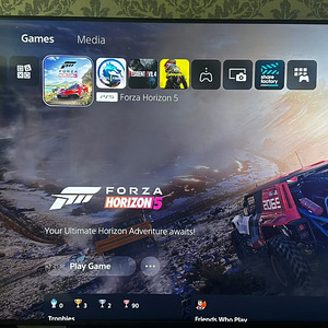 PS5 Digital Edition + mängud (2 foto / 2)