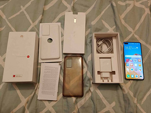 Huawei P40 (1 foto / 9)